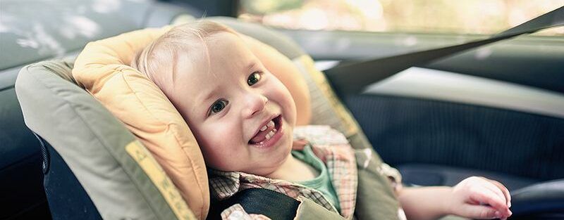 GUÍA PRÁCTICA PARA COMPRAR UNA SILLA DE BEBÉ PARA EL COCHE