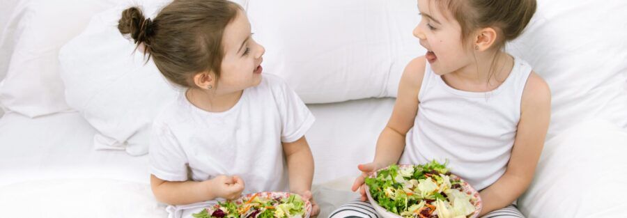 Cómo enseñar a tus hijos hábitos saludables y una dieta sana
